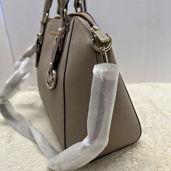 🍀🌷NWT! || Michael Kors CIARA Satchel Handbag Large Truffle Msrp:$428.00 - Picture 4 of 7
